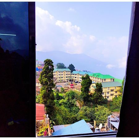 Hotel Premium Pitstop Near Railway Station Best Hotel In Darjeeling Darjeeling  Dış mekan fotoğraf
