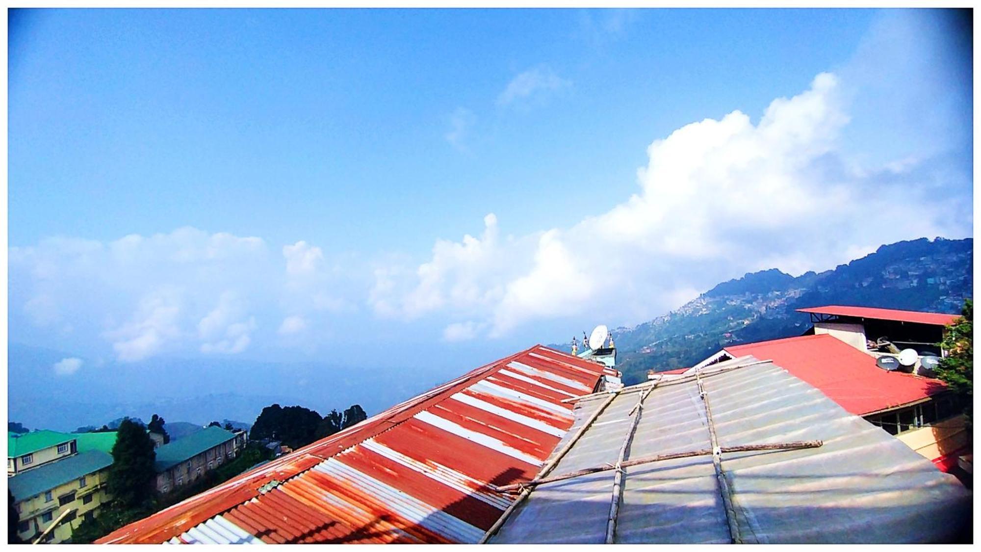 Hotel Premium Pitstop Near Railway Station Best Hotel In Darjeeling Darjeeling  Dış mekan fotoğraf