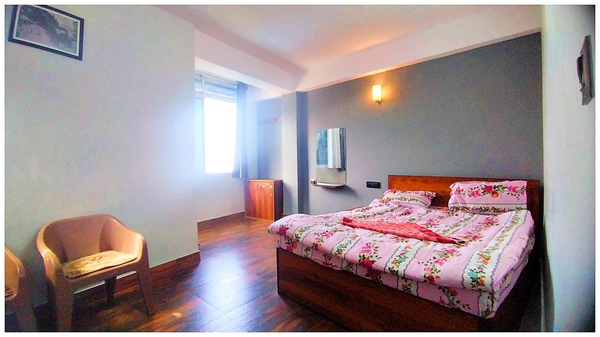 Hotel Premium Pitstop Near Railway Station Best Hotel In Darjeeling Darjeeling  Dış mekan fotoğraf